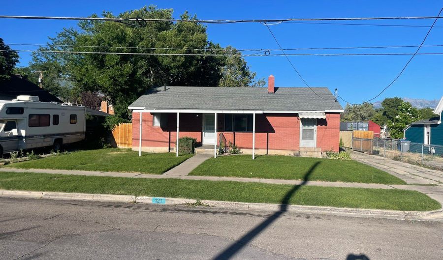 121 S 200 W, American Fork, UT 84003 - 3 Beds, 2 Bath