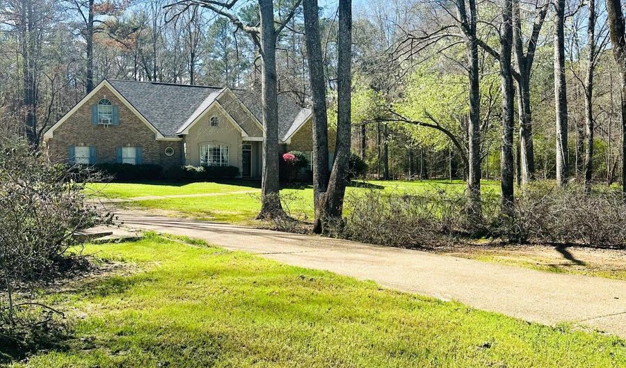 143 Timber Green Ln, Canton, MS 39046 - 3 Beds, 3 Bath