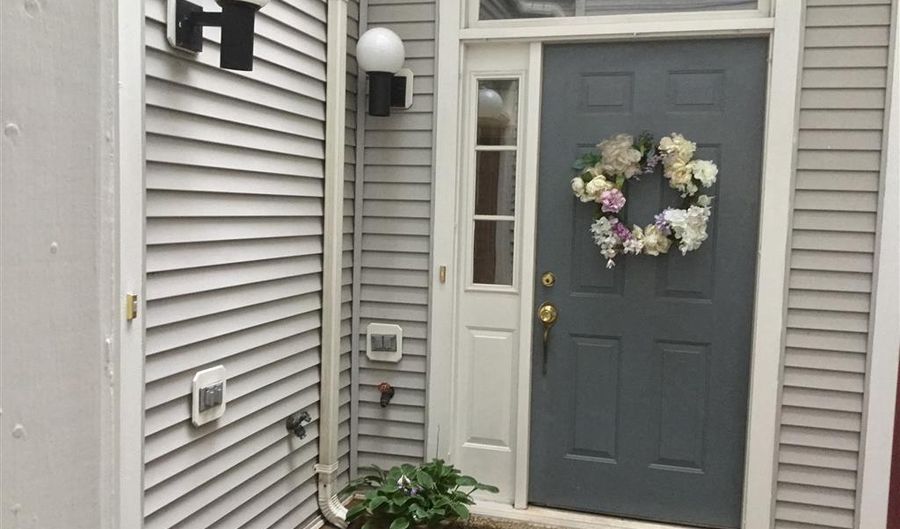20493 COOL FERN Sq, Ashburn, VA 20147 - 3 Beds, 3 Bath