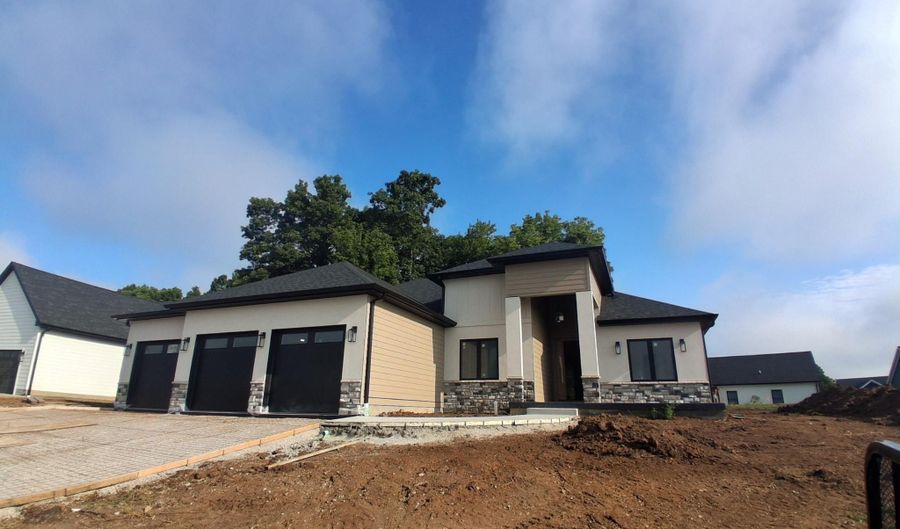 830 Spyglass Hill Dr, Bedford, IN 47421 - 3 Beds, 2 Bath