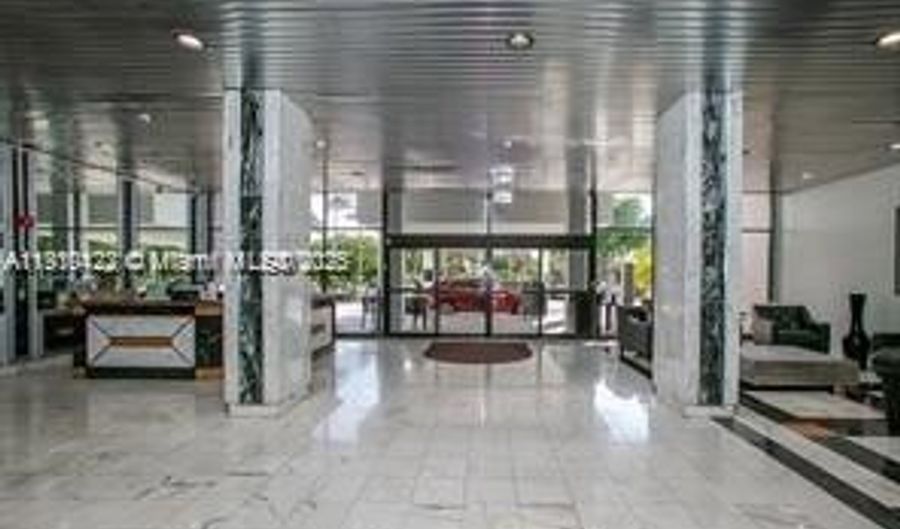 3625 N Country Club Dr 1907, Aventura, FL 33180 - 1 Beds, 2 Bath