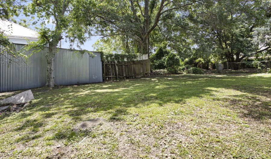 324 Haise St, Biloxi, MS 39530 - 3 Beds, 2 Bath