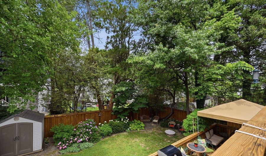 1116 N ROOSEVELT St N, Arlington, VA 22205 - 4 Beds, 3 Bath