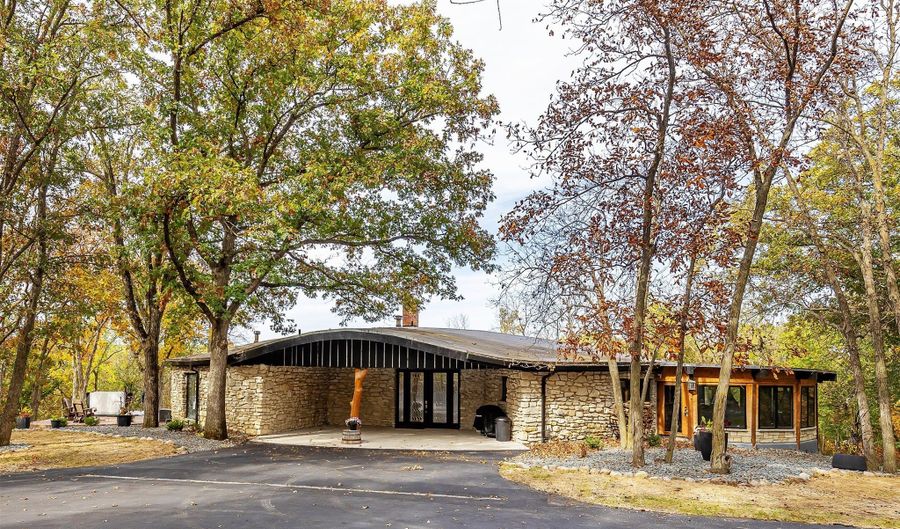 33875 L Ave, Adel, IA 50003 - 3 Beds, 3 Bath