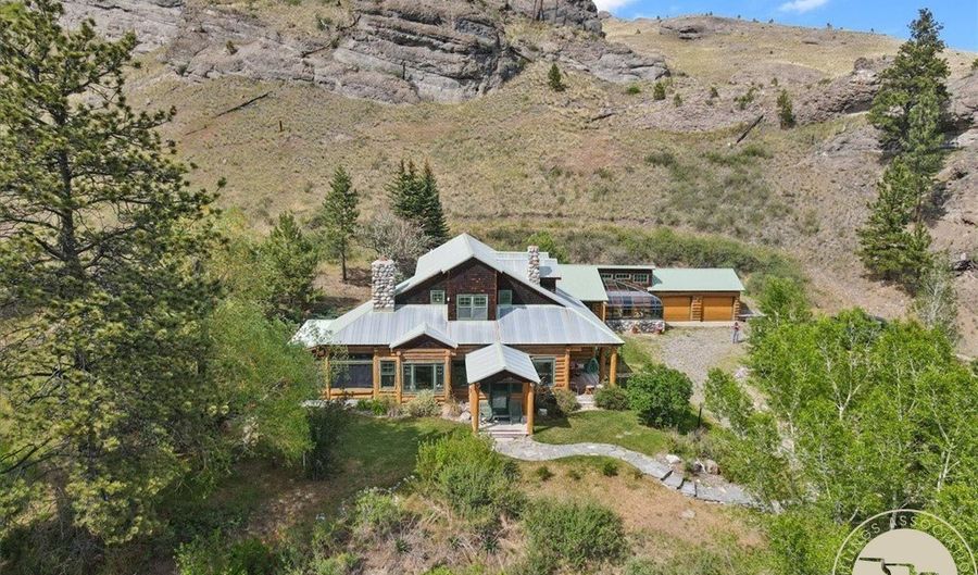 57 Trout Creek Ranch Rd, Absarokee, MT 59001 - 2 Beds, 3 Bath
