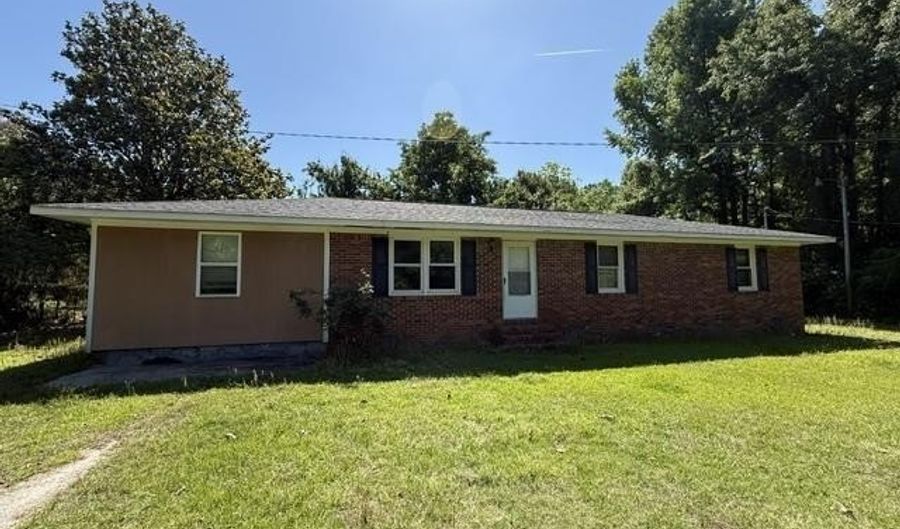 2398 Hotel St, Alcolu, SC 29001 - 4 Beds, 2 Bath