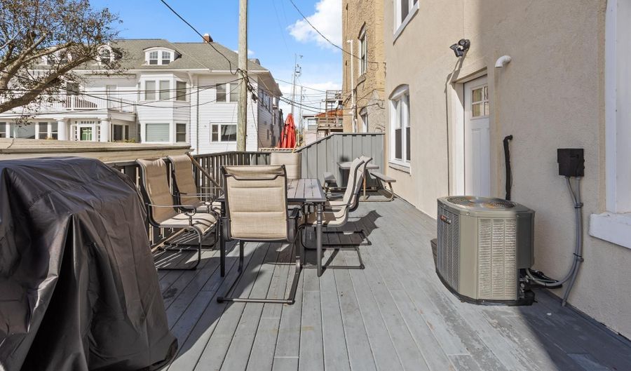114 S Raleigh Ave, Atlantic City, NJ 08401 - 12 Beds, 6 Bath