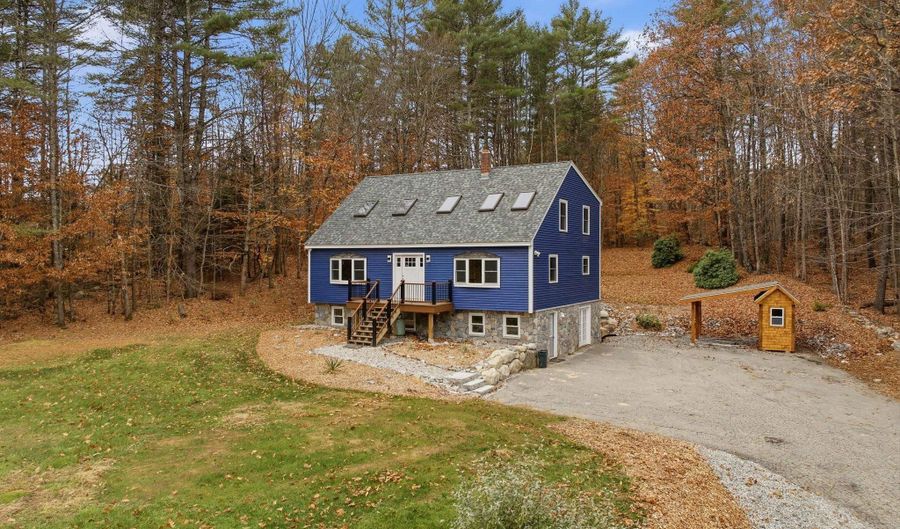 532 Frank C Gilman Hwy, Alton, NH 03809 - 4 Beds, 3 Bath