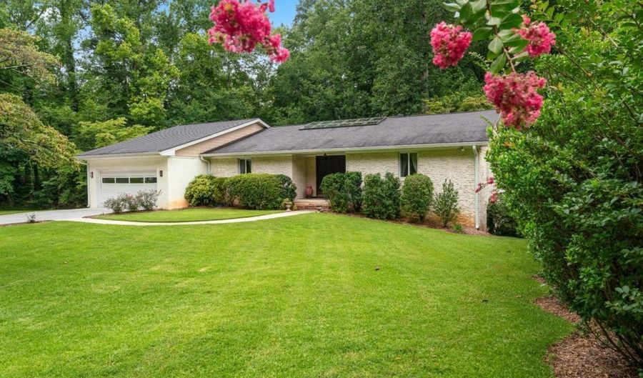 2760 Caraway, Tucker, GA 30084 - 5 Beds, 3 Bath