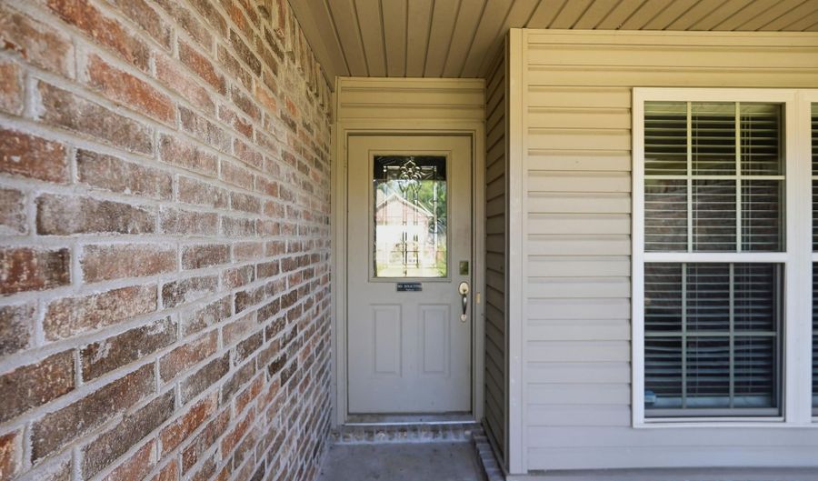 219 Madrid Dr, Benton, AR 72015 - 3 Beds, 2 Bath