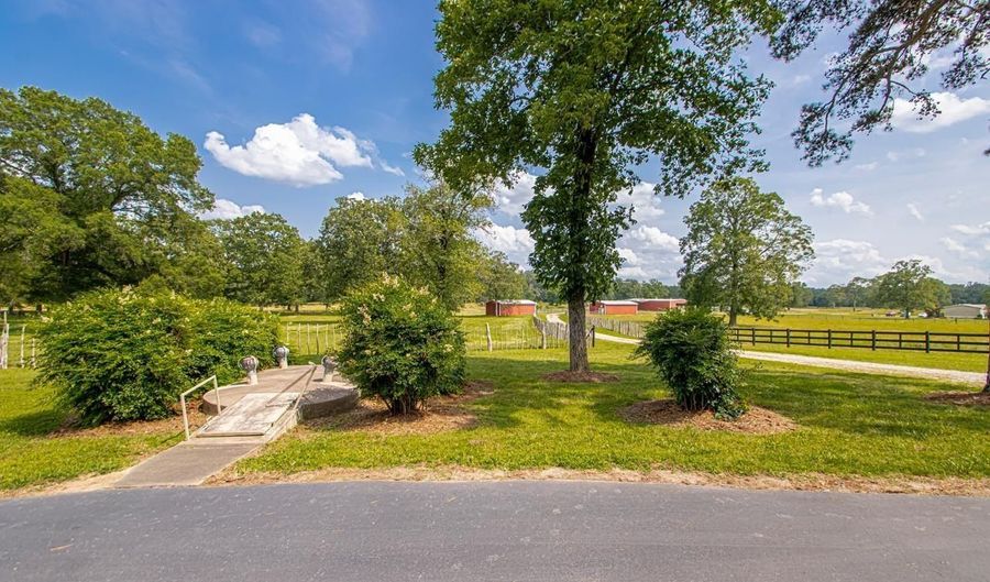 11750 Congo Ferndale Rd, Alexander, AR 72002 - 4 Beds, 6 Bath