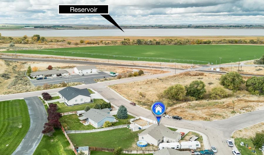 324 Autumn Way, American Falls, ID 83211 - 3 Beds, 2 Bath