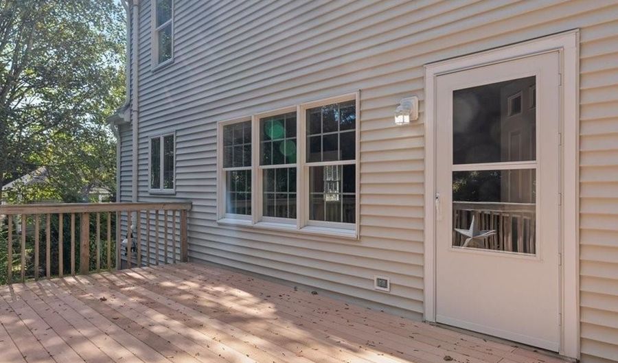 46 North Rd, Jamestown, RI 02835 - 3 Beds, 3 Bath