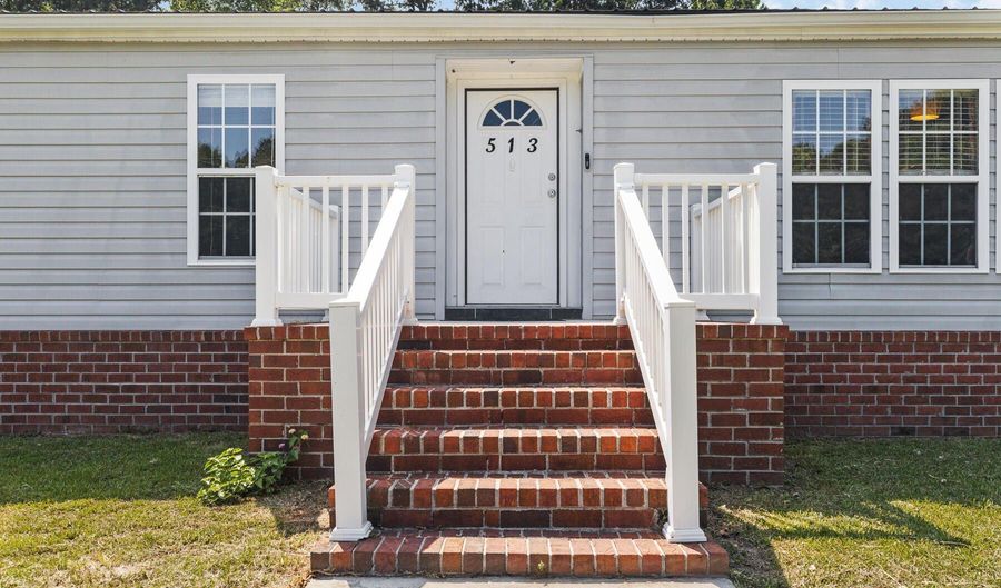 513 Pauline Dr, Bonneau, SC 29431 - 3 Beds, 2 Bath