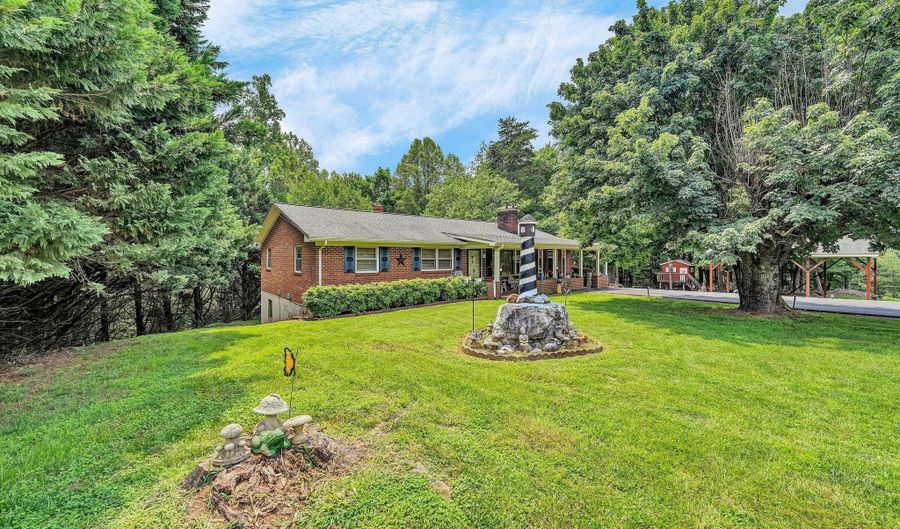 63 Archway Rd, Bassett, VA 24055 - 3 Beds, 2 Bath