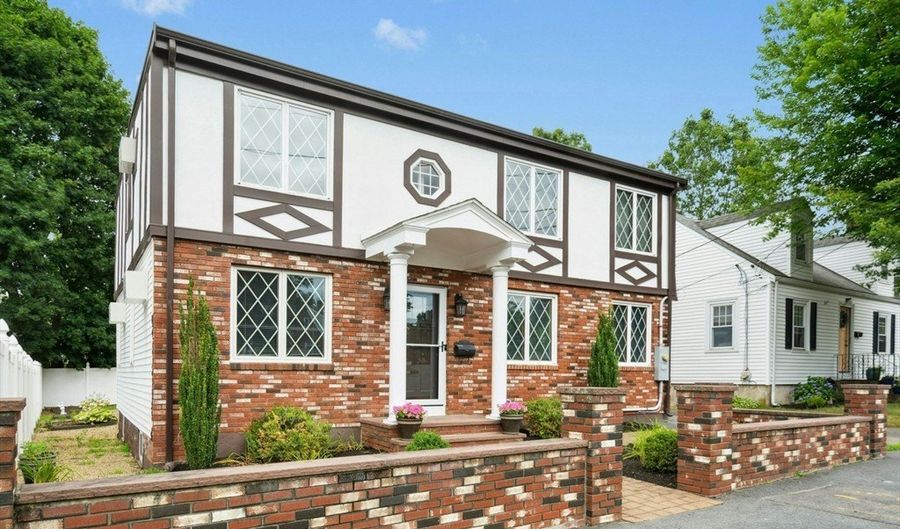22 Bonad Rd, Boston, MA 02026 - 4 Beds, 2 Bath