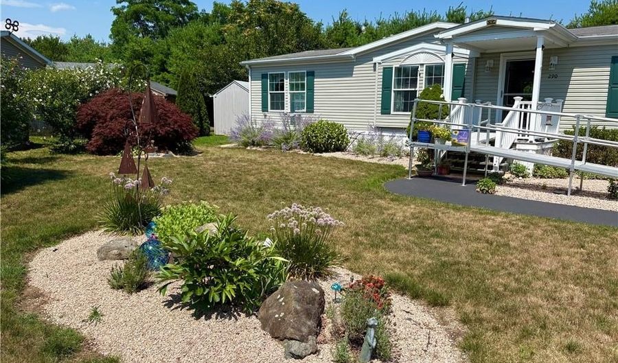 290 Cooper Ln, East Greenwich, RI 02818 - 2 Beds, 2 Bath