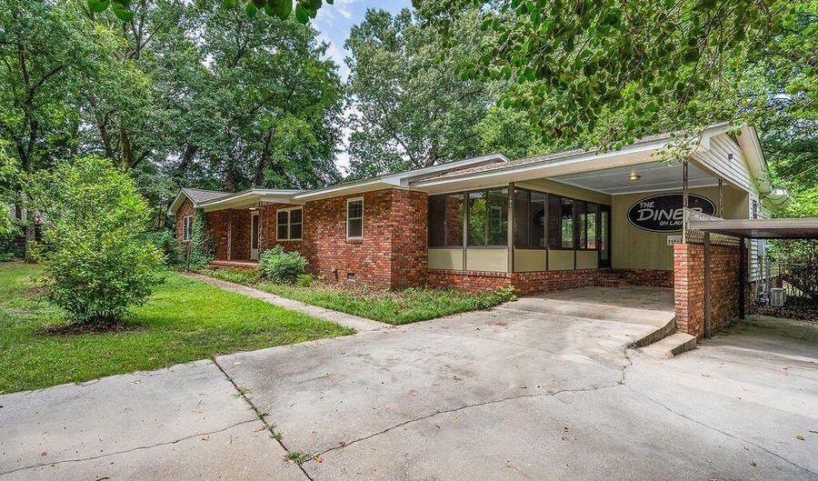 191 Hickory Rd, Aiken, SC 29803 - 3 Beds, 2 Bath