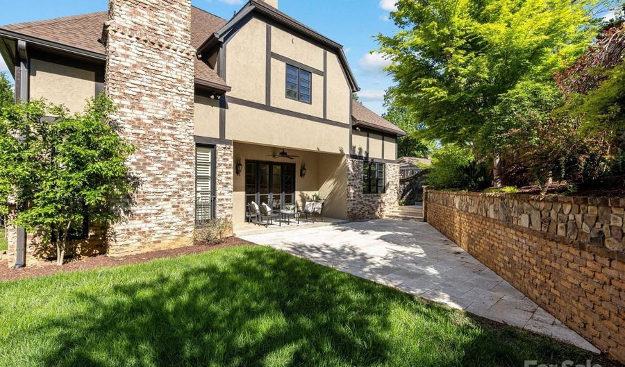 703 Sainte Rose Ln, Charlotte, NC 28226 - 4 Beds, 4 Bath