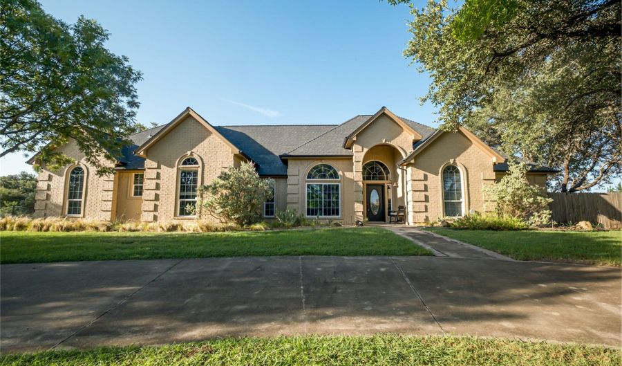 182 Lakeview Dr, Aledo, TX 76008 - 5 Beds, 4 Bath