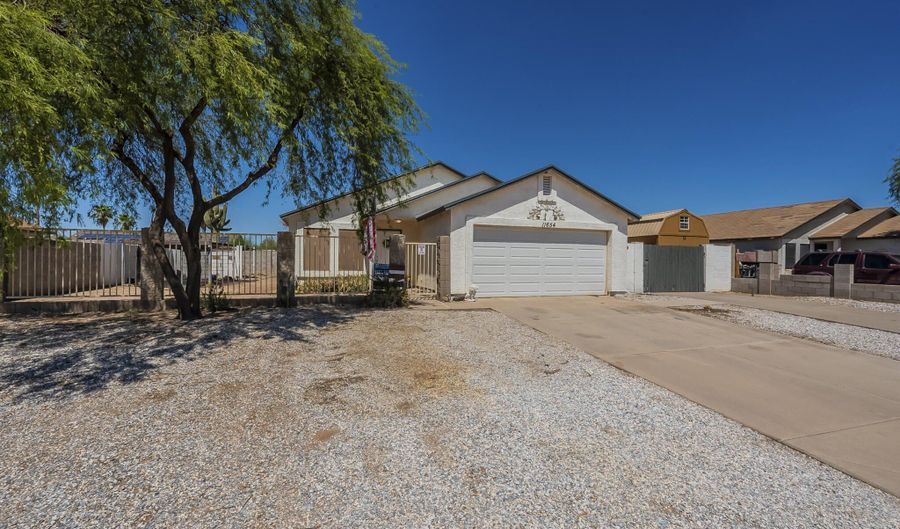 11654 W OBREGON Dr, Arizona City, AZ 85123 - 3 Beds, 2 Bath