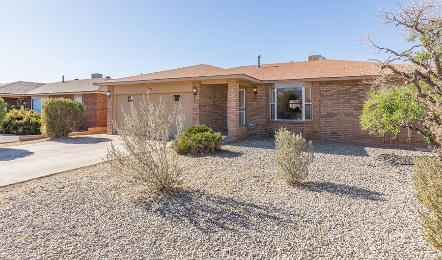 605 Mars Ave, Alamogordo, NM 88310 - 3 Beds, 2 Bath