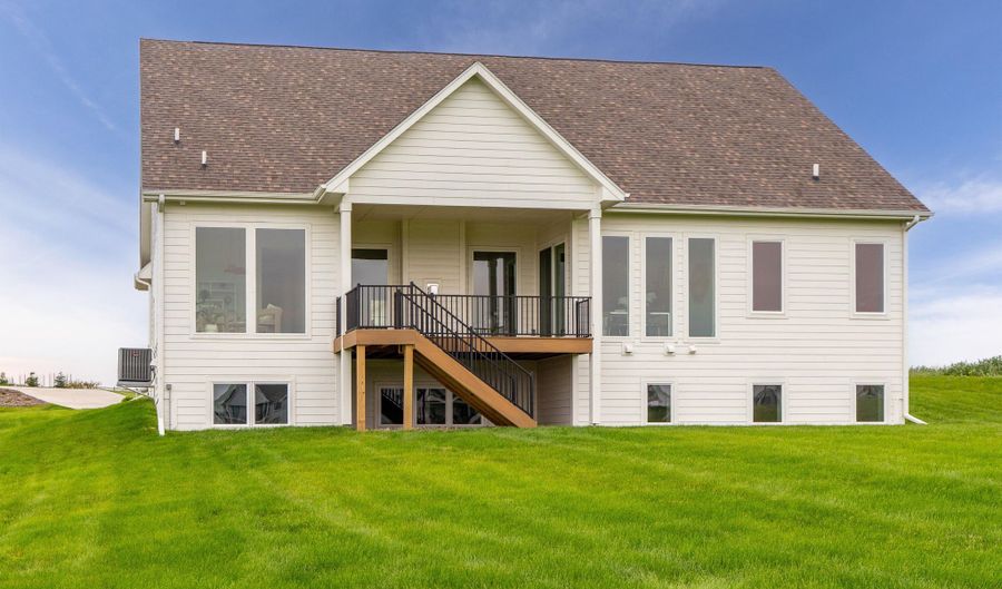 50054 Prairie Point Ct, Ames, IA 50014 - 5 Beds, 3 Bath