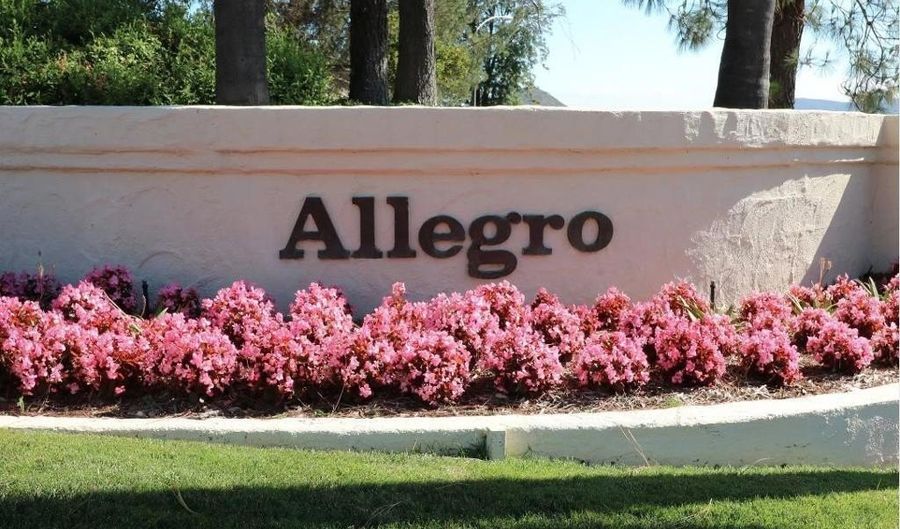 649 Maze Gln, Escondido, CA 92025 - 3 Beds, 3 Bath