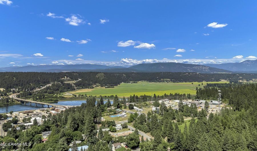 6436 MADISON St, Bonners Ferry, ID 83805 - 4 Beds, 2 Bath