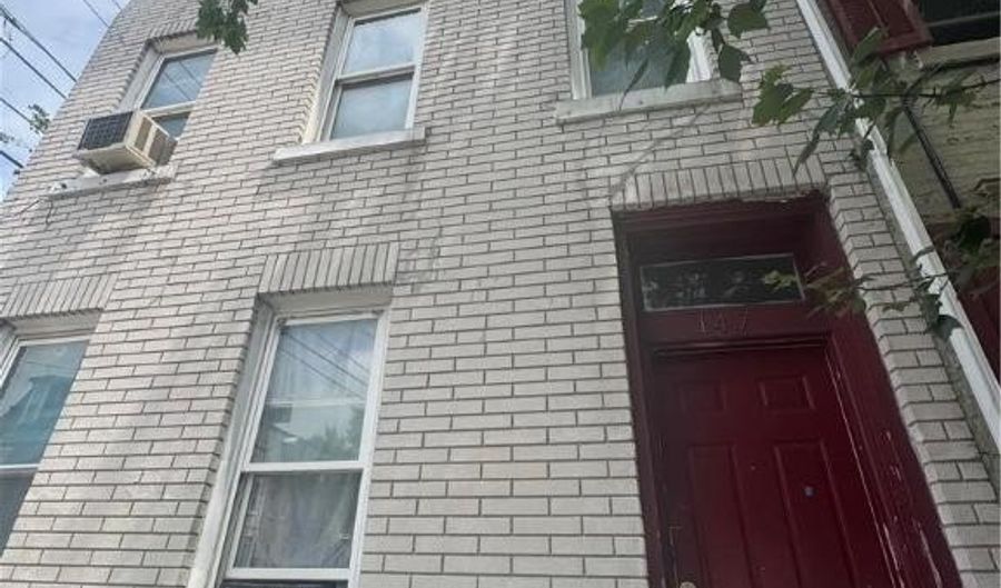 147 N 11TH St 3, Allentown, PA 18102 - 2 Beds, 1 Bath