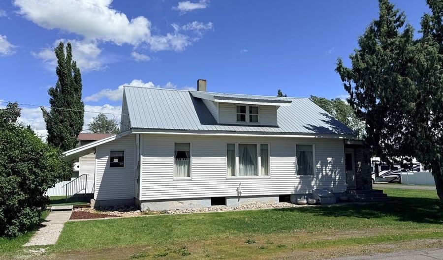 317 N 3rd St, Ashton, ID 83420 - 4 Beds, 1 Bath