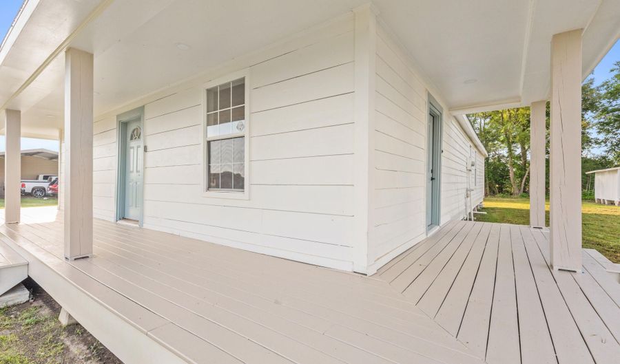 428 Nonc Lol Rd, Arnaudville, LA 70512 - 3 Beds, 2 Bath