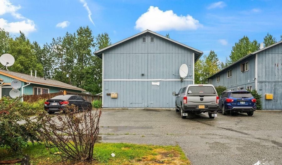 917 E 45th Ct, Anchorage, AK 99503 - 8 Beds, 4 Bath