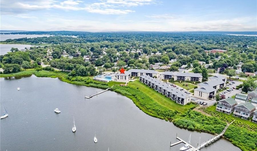 400 Narragansett Pkwy SC-4, Warwick, RI 02888 - 2 Beds, 1 Bath