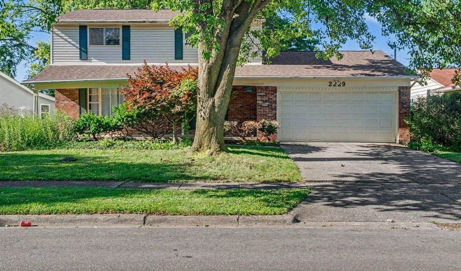 2229 Waldorf Rd, Columbus, OH 43229 - 4 Beds, 3 Bath