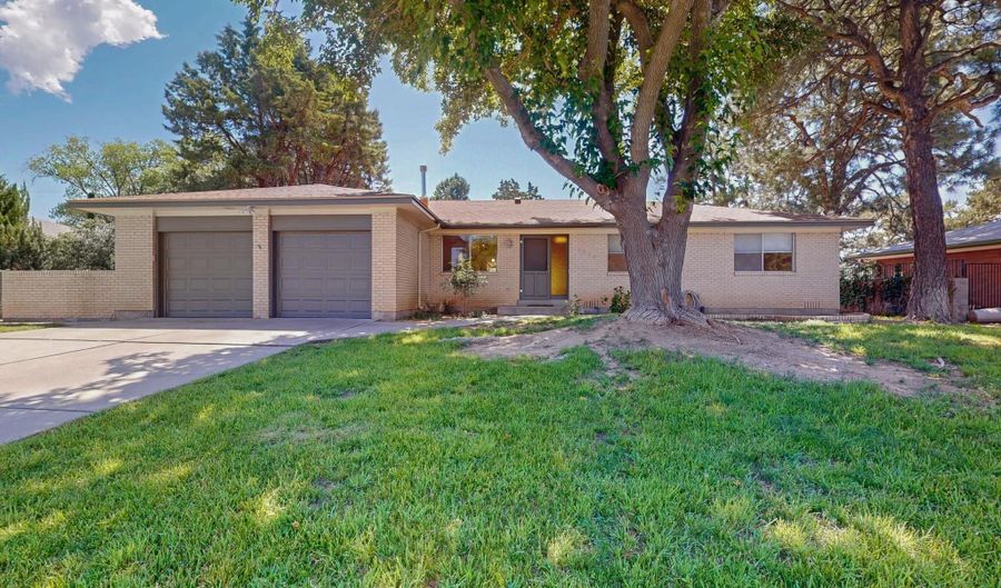 3208 Texas St NE, Albuquerque, NM 87110 - 4 Beds, 3 Bath