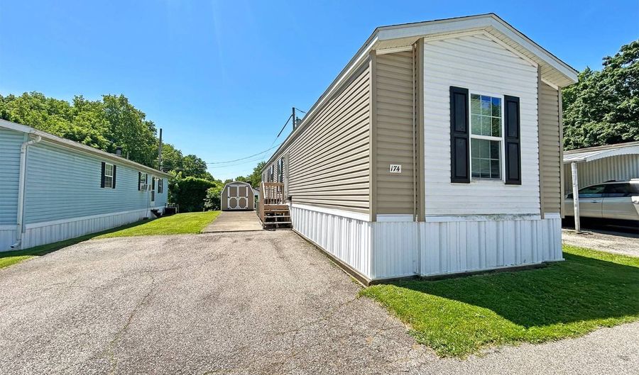 7055 Quarry Rd 174, Amherst, OH 44001 - 3 Beds, 2 Bath