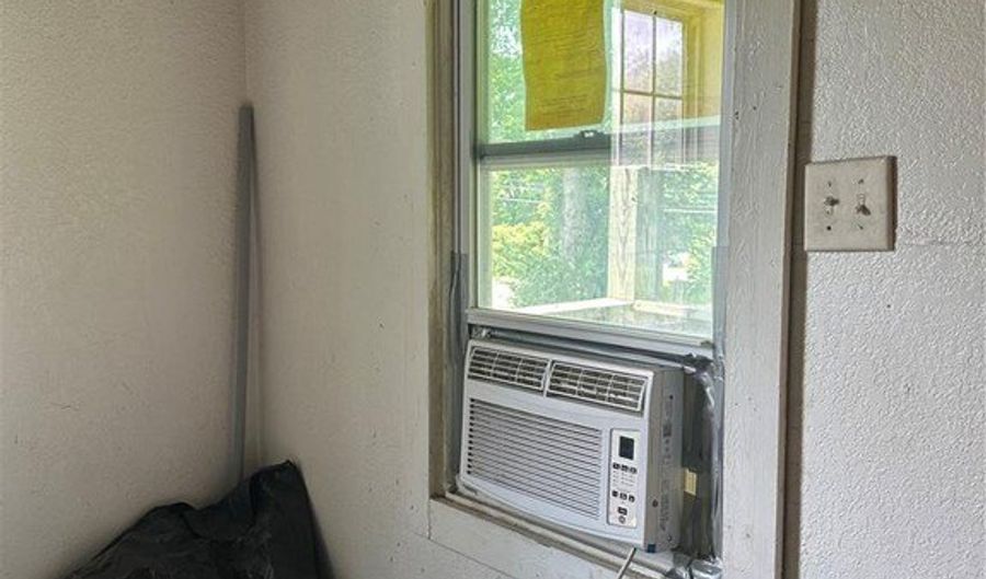 1409 Monroe St, Alton, IL 62002 - 3 Beds, 1 Bath