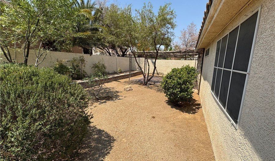 879 Cline Cellars Ave, Las Vegas, NV 89123 - 3 Beds, 2 Bath