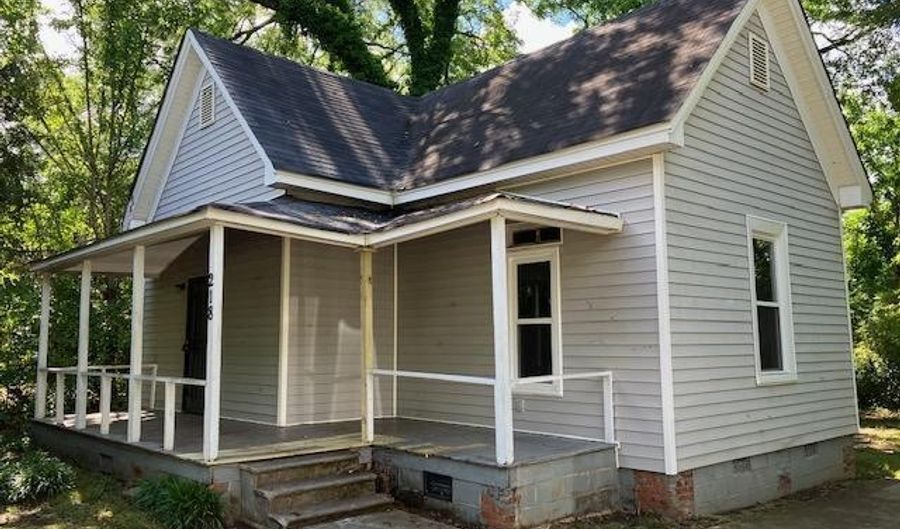 218 W Quilly St, Griffin, GA 30223 - 2 Beds, 1 Bath