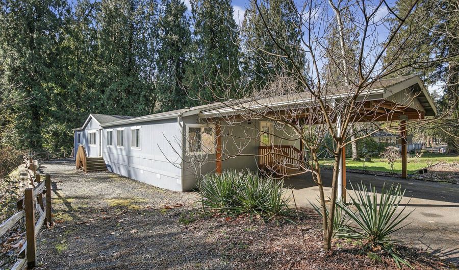 32700 SE LEEWOOD Ln, Boring, OR 97009 - 4 Beds, 2 Bath