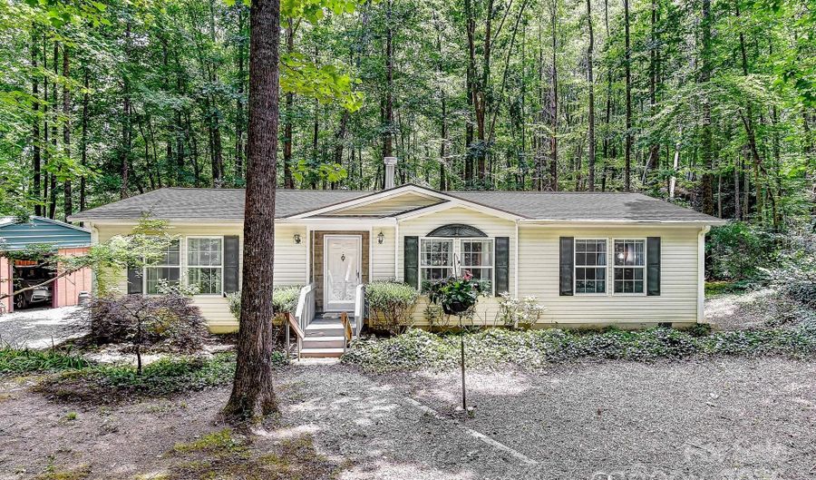20 Jessica Ln, Barnardsville, NC 28709 - 2 Beds, 2 Bath