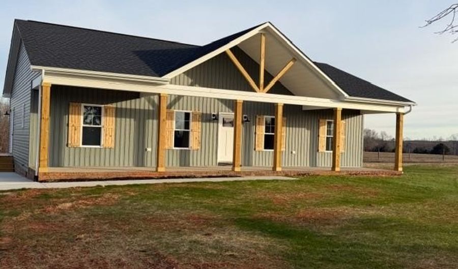 677 Piney Mountain Rd, Appomattox, VA 24522 - 3 Beds, 2 Bath