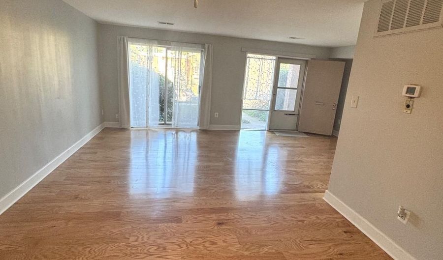 2625 WAGON Dr 338, Alexandria, VA 22303 - 2 Beds, 2 Bath