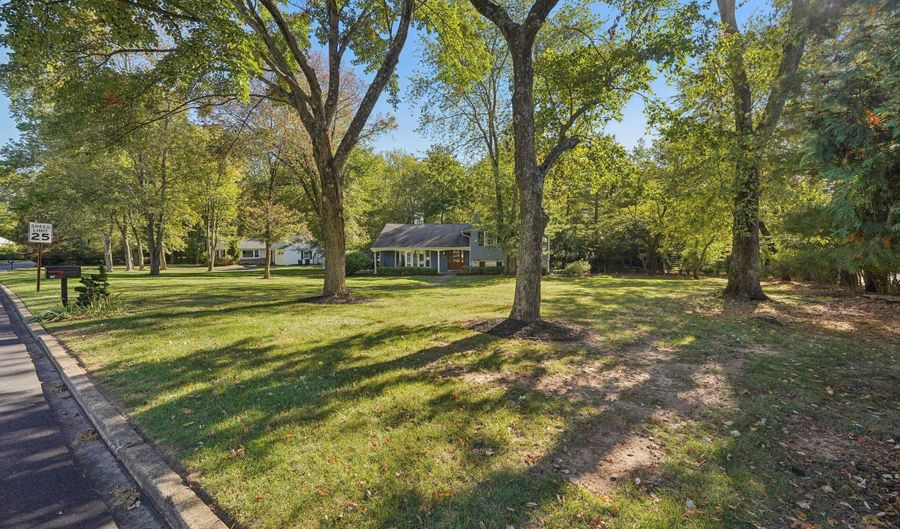 731 MARIETTA Dr, Ambler, PA 19002 - 4 Beds, 3 Bath