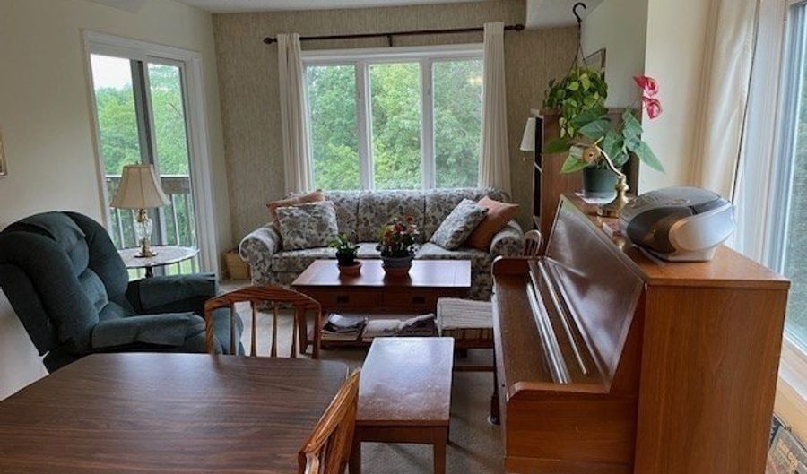 4 Duck Pond Rd 219, Beverly, MA 01915 - 3 Beds, 2 Bath