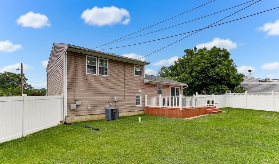 645 WALKER St, Aberdeen, MD 21001 - 3 Beds, 2 Bath