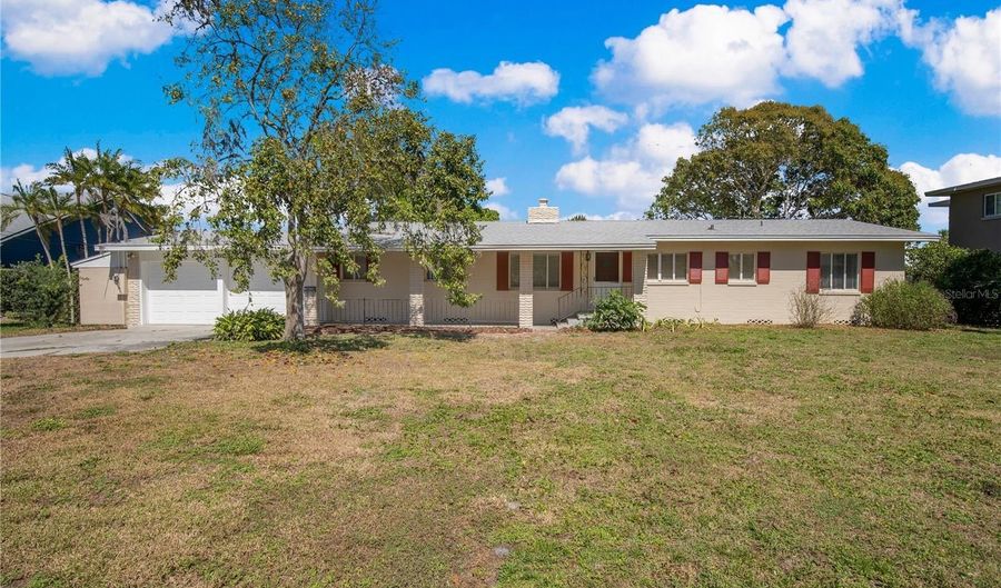 2613 NELA Ave, Belle Isle, FL 32809 - 3 Beds, 2 Bath
