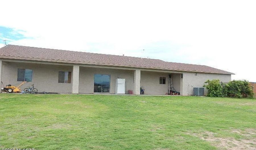 3224 W Covenant Ln, Benson, AZ 85602 - 4 Beds, 2 Bath