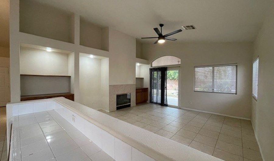 509 First Light St, Henderson, NV 89052 - 3 Beds, 2 Bath